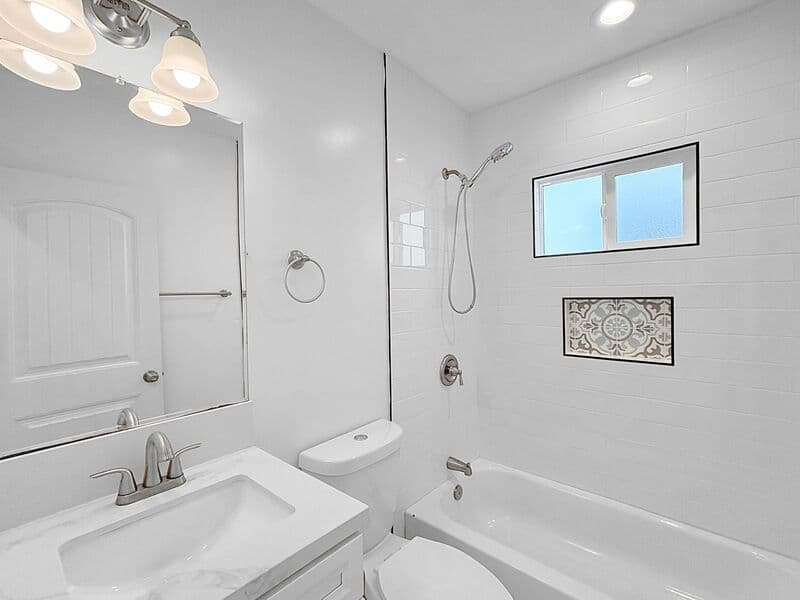 San Diego House: 4368 Swift Ave