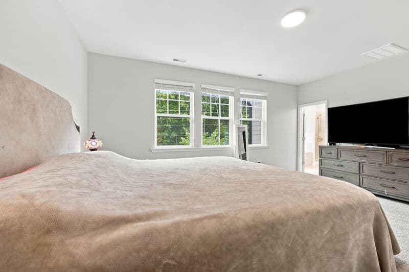 Raleigh House: 7701 Litcham Drive