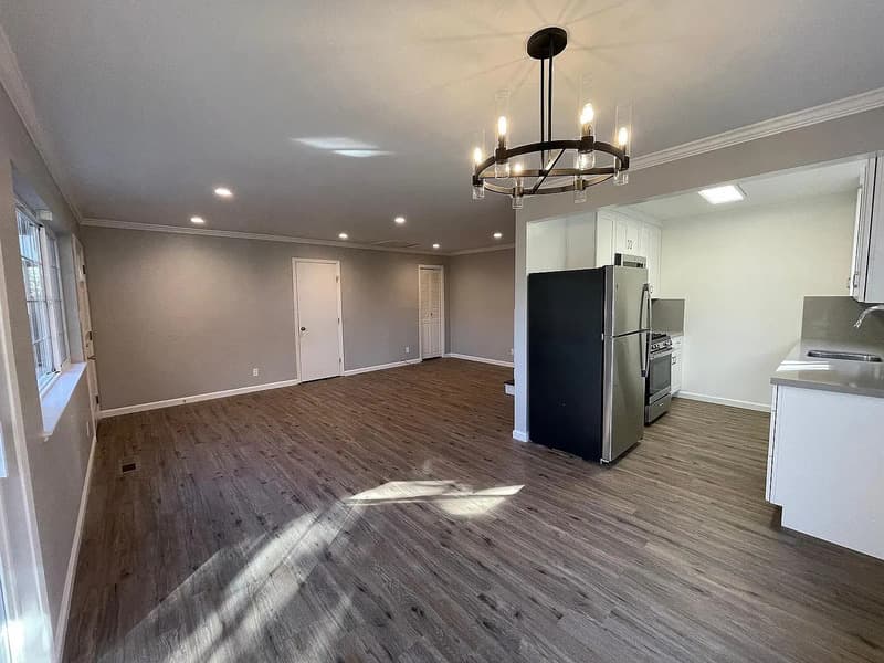 San Carlos Condo: 366 Caprino Way