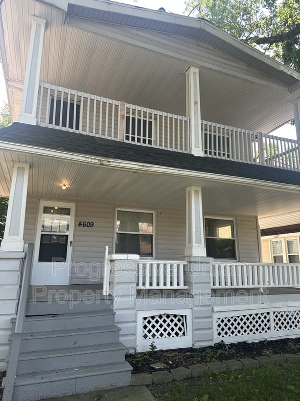 Cleveland Condo: 4609 Behrwald Avenue - Upstairs