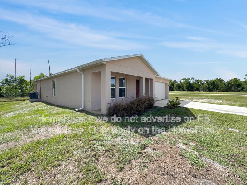 Cape Coral House: 4748 NW 39th Pl