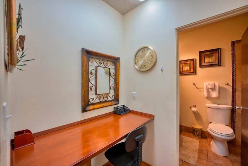 Hilo Condo: 355 Kalanianaole Avenue #304