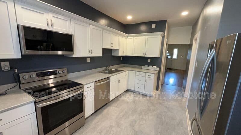 Pittsburgh House: 1122 Greenfield Avenue