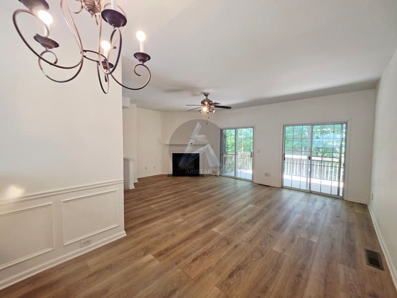 Kennesaw House: 1440 Dolcetto Trce