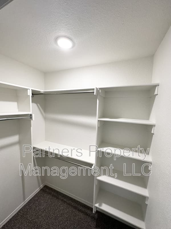 Fayetteville Condo: 928 South Amarillo Avenue