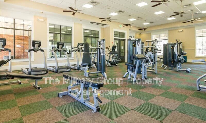 Orange Park House: 1059 Maple Lane