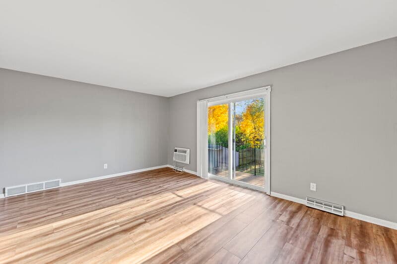 Rockford Condo: 3111 Jacqueline Drive - 7
