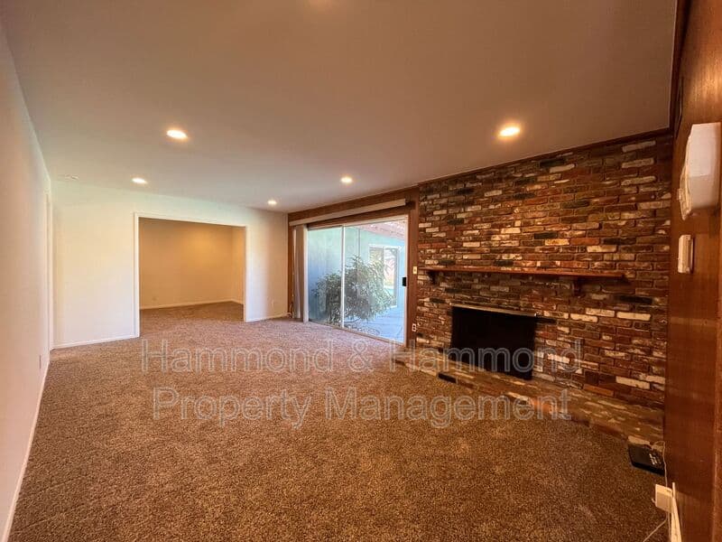 Canoga Park House: 7859 Hanna Ave.