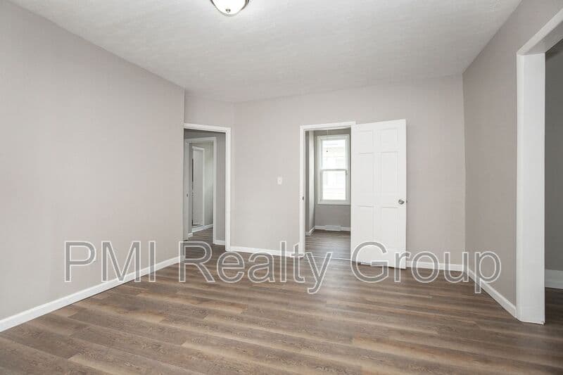 Cleveland House: 3422 W 52 St