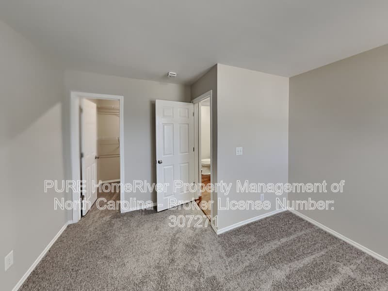 Kernersville House: 4419 Westhill Pl