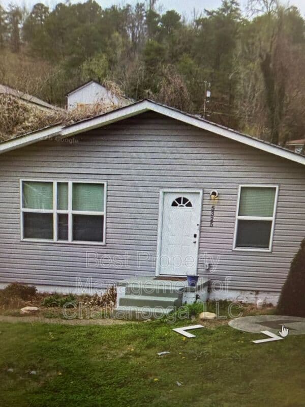Chattanooga House: 5325 Lee Ave