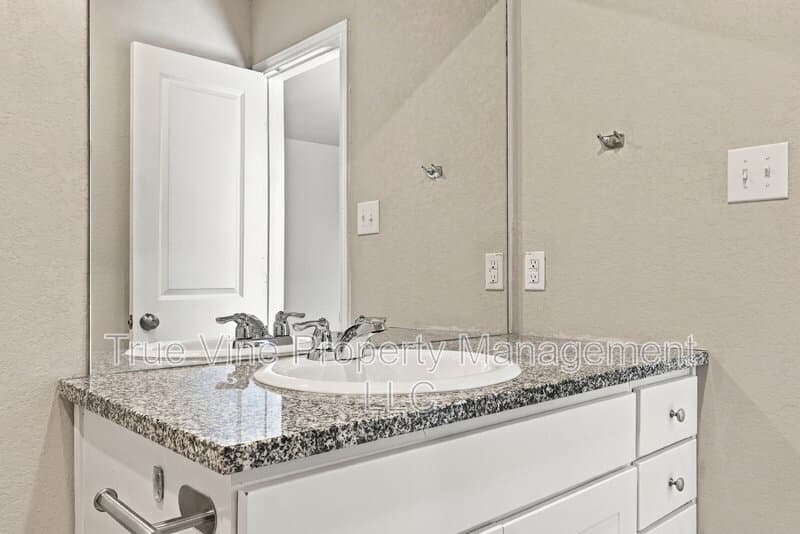San Antonio House: 6414 Ignacio Ct