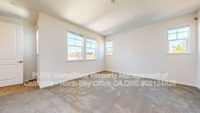 Santa Rosa House: 1718 Linden Lane