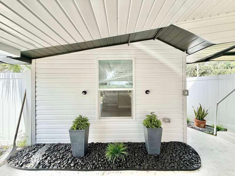 Lakeland Condo: 1704 East Elm Road - 1/2
