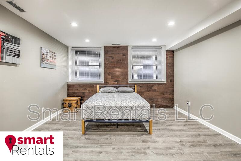 St. Louis Condo: 3640 Shaw Blvd - BE
