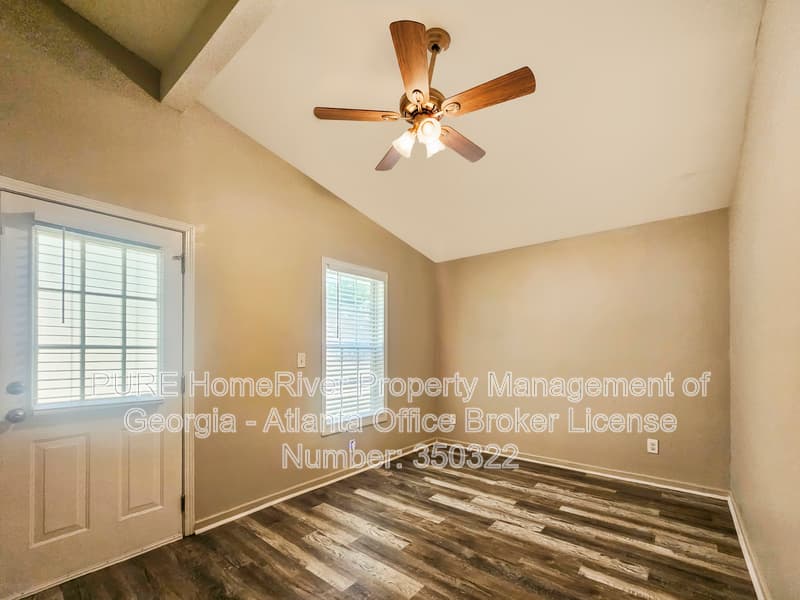 Snellville House: 3607 Oakland Spring Ct