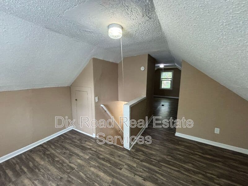 Dayton House: 4505 Genesee Avenue
