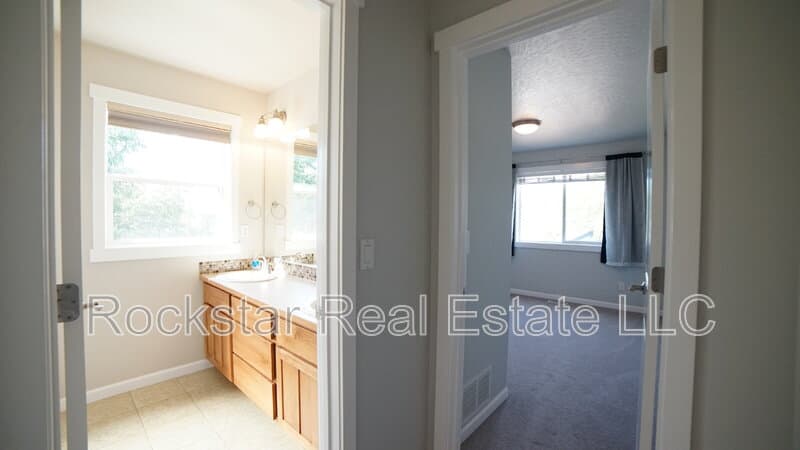 Liberty Lake House: 24999 E Ludlow Ave