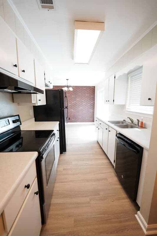 Rincon House: 109 14th St