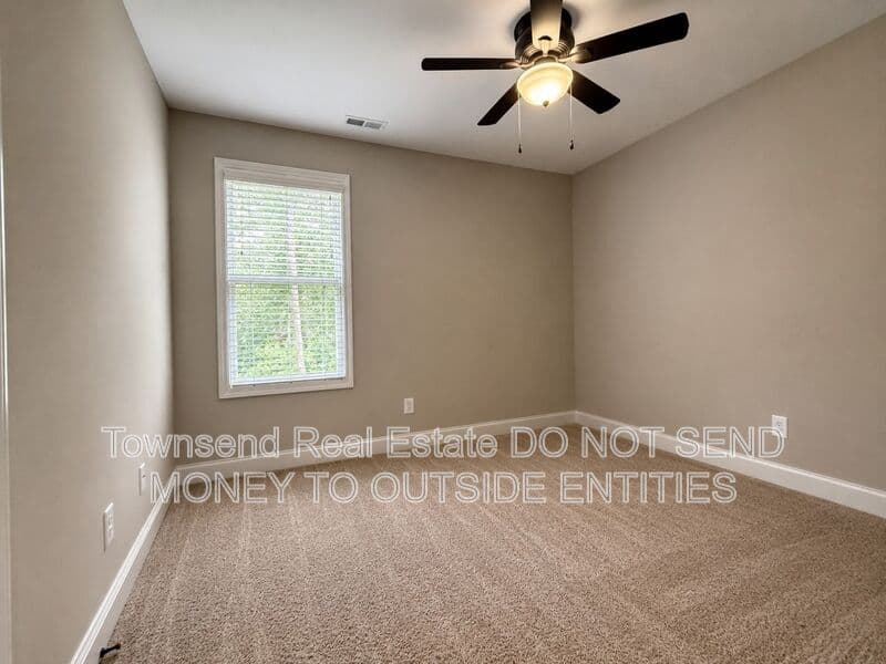 Stedman House: 621 Blawell Circle