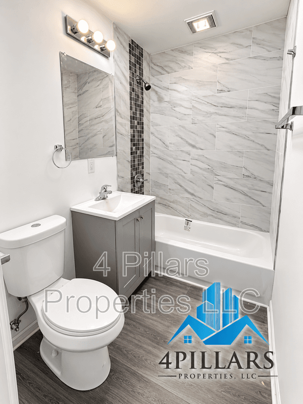 Hammond House: 7743 Delmar Avenue