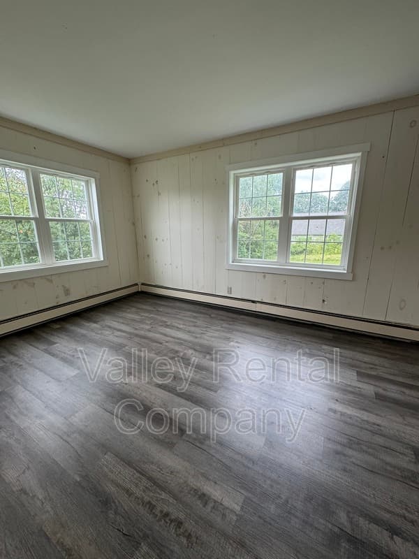 South Hadley Condo: 18 Main Street - 1L