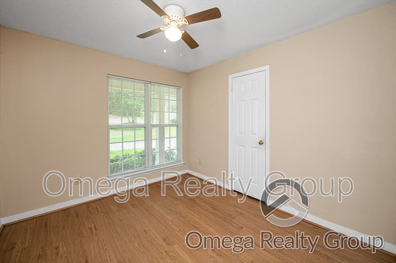 Mobile House: 4267 Springview Dr