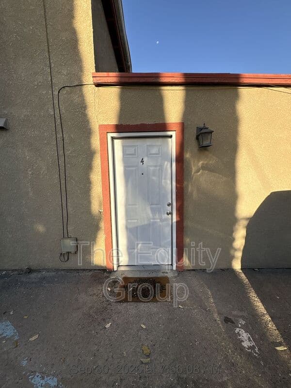 Visalia Condo: 32606 Road 124