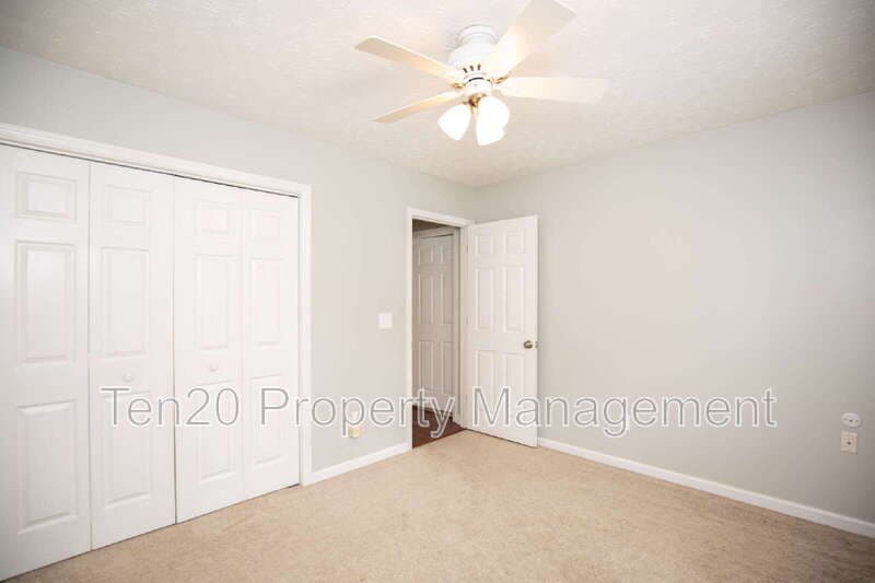 Smiths Station House: 776 Lee Rd 222