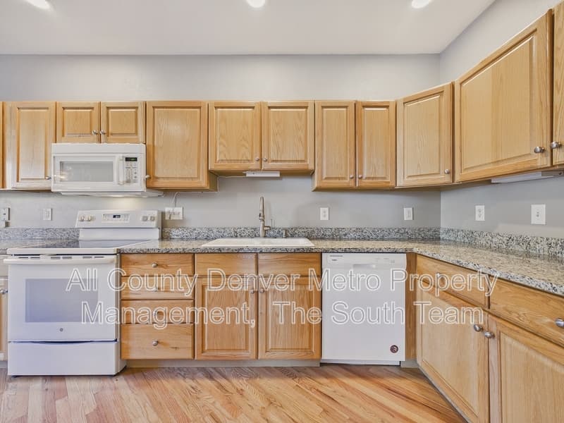 Aurora Townhome: 9995 E Hawaii Place