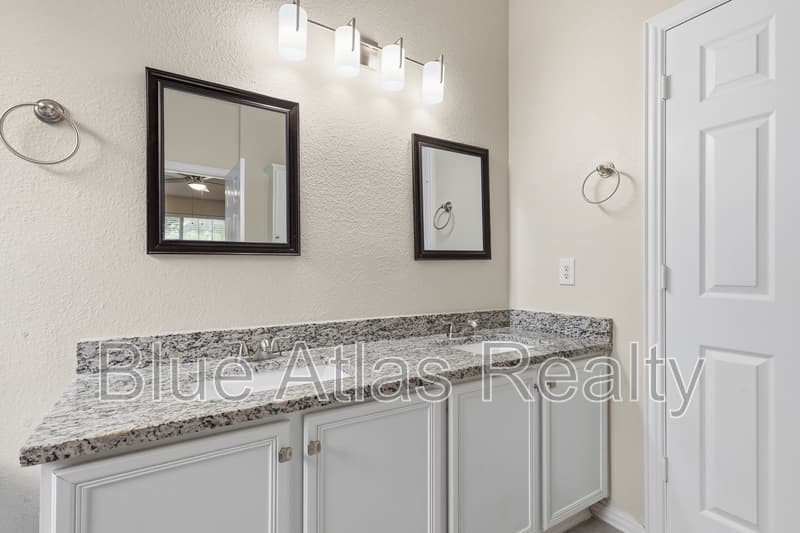 Frisco House: 2248 Jaguar Drive
