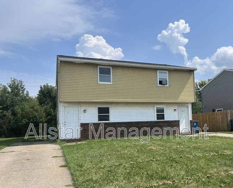 Lorain House: 1321 Massachusetts Ave