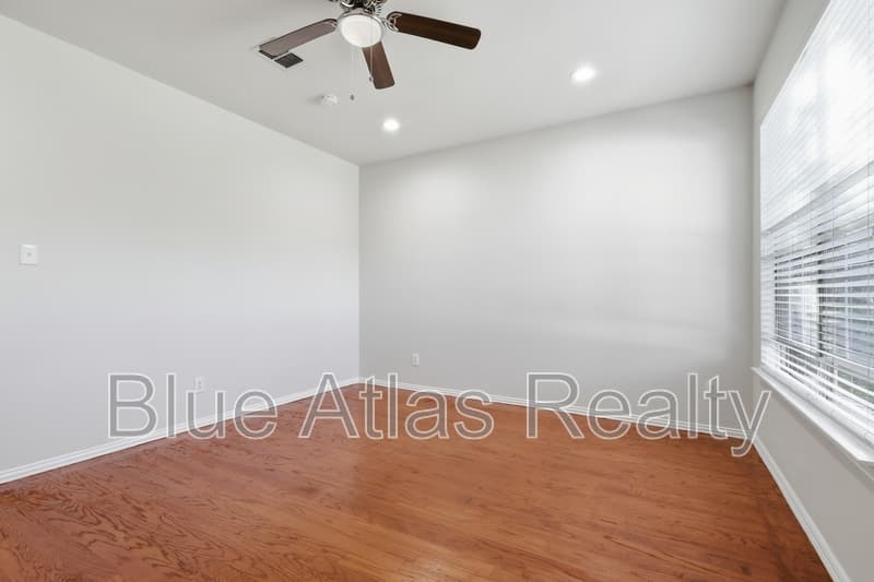 Frisco House: 2248 Jaguar Drive