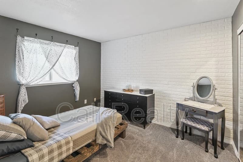 Spokane Valley Condo: 222 N Hutchinson