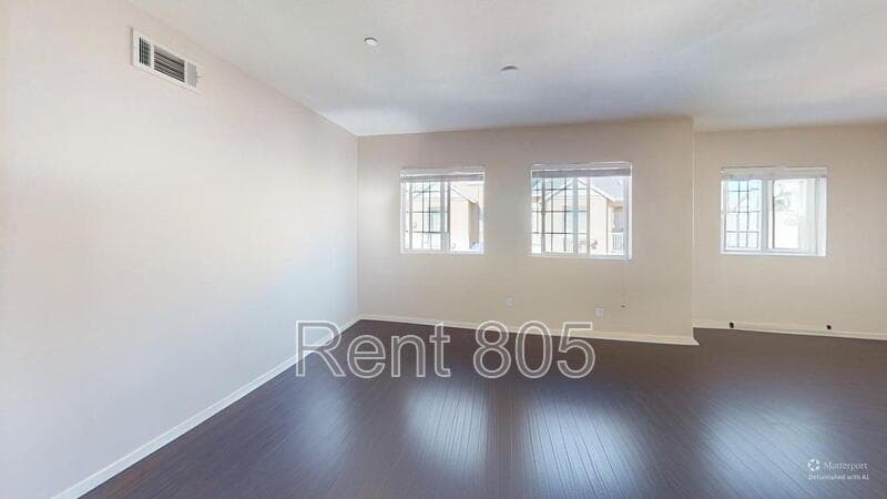 Oxnard House: 605 Flathead River Street