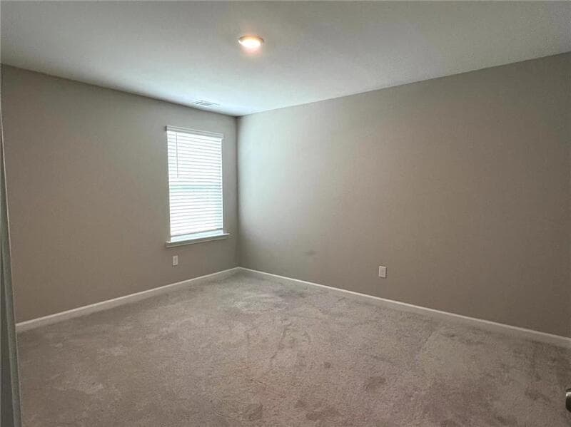 Hoschton House: 2119 Wood Thrush Way