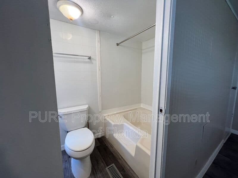 Ocala House: 5401 SE 28th Ct