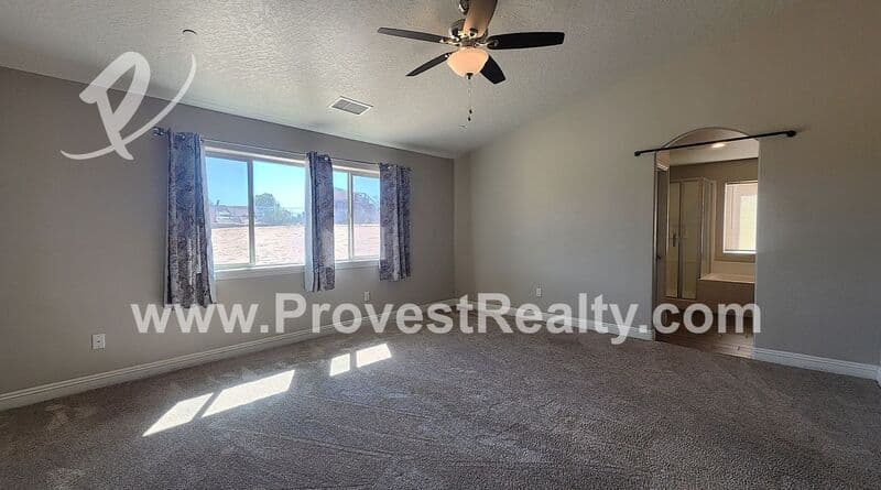 Hesperia House: 17907 Birch St