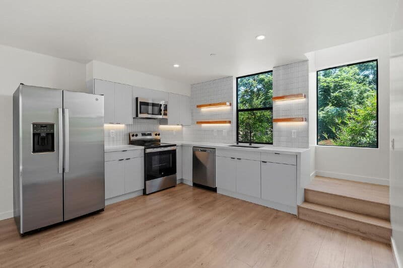 San Diego Condo: 2664 L Street
