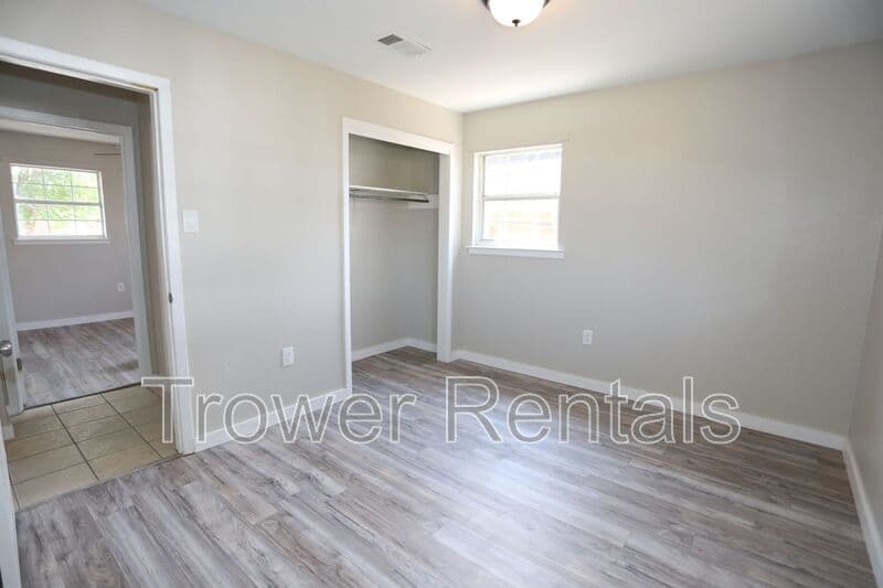 Odessa House: 2913 Santa Rosa