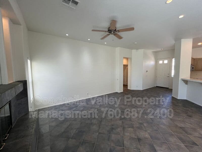 Cathedral City House: 68681 Pasada Rd
