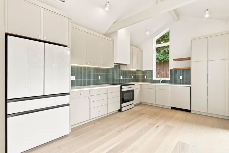 Solana Beach House: 424 North Rios Avenue