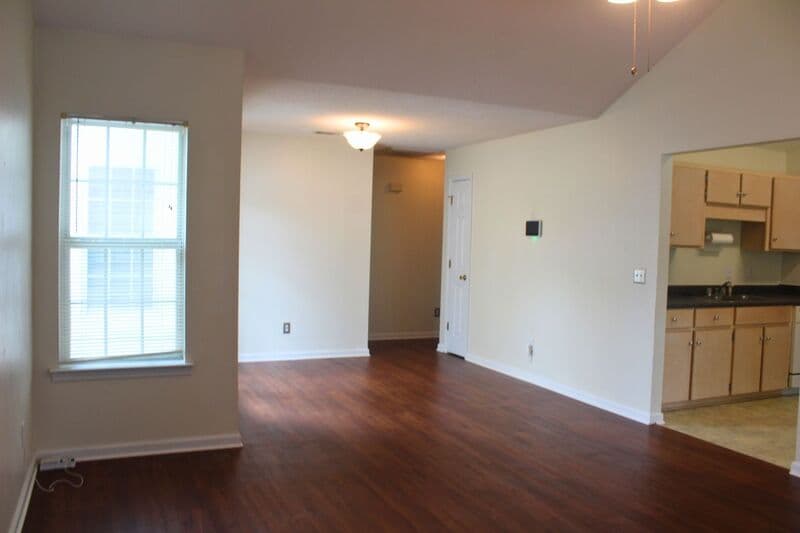 Pooler House: 132 Bluelake Blvd