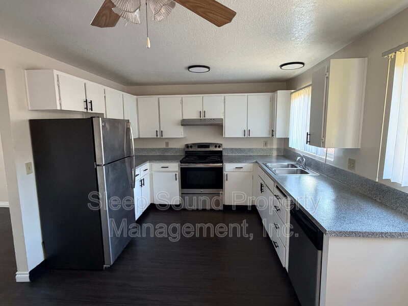 Forest Grove Condo: 3220 22nd Ave