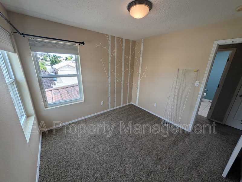 Albuquerque House: 4800 Sherry Ann Rd NW