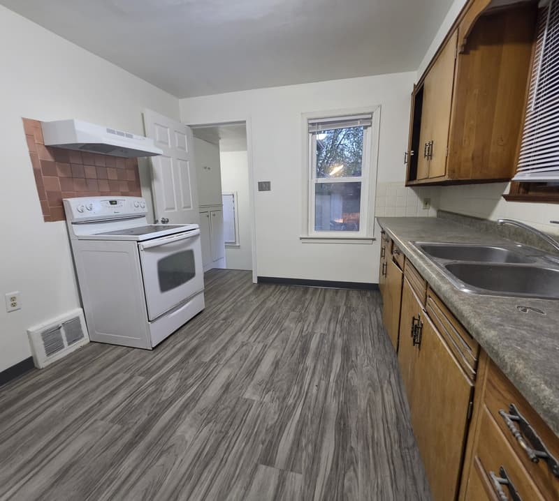 Fond du Lac House: 128 East Johnson Street