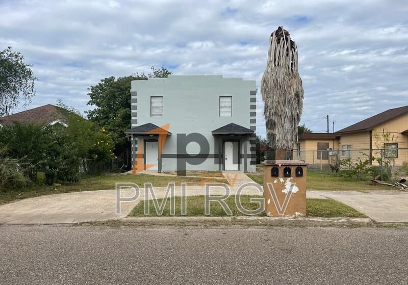 Edinburg Condo: 919 E Van Week St
