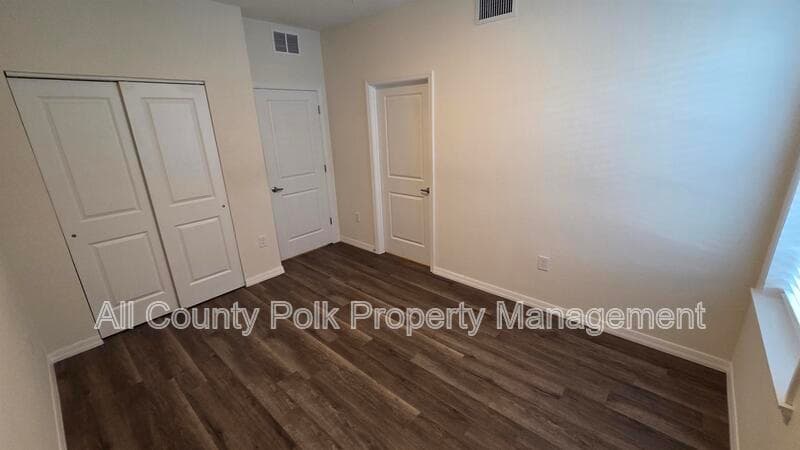 Lakeland Condo: 915 Ariana St.