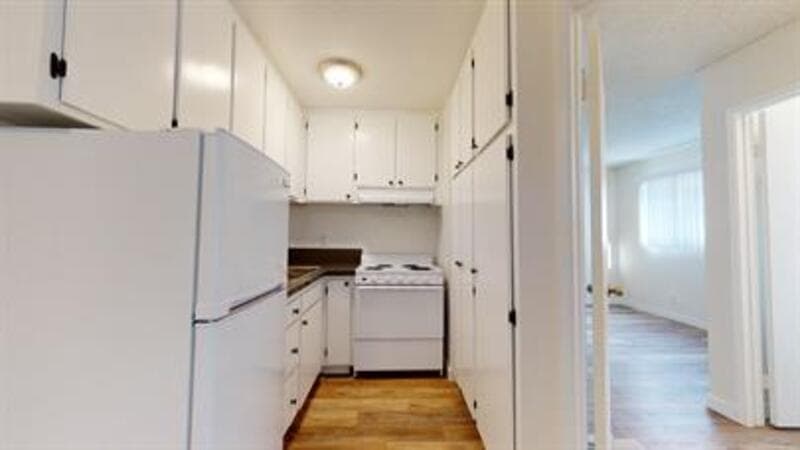 Los Angeles Condo: 12500 Culver Boulevard - 216