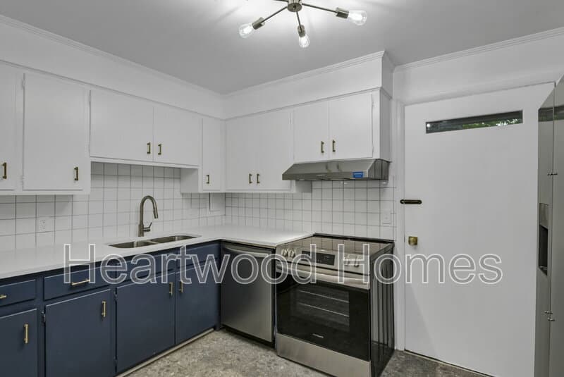 Columbia Condo: 934 Laurens Street